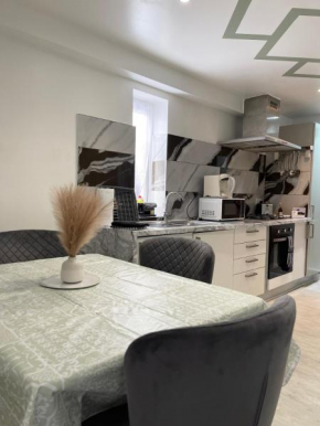 Stanton - Stylish 2 Bedroom